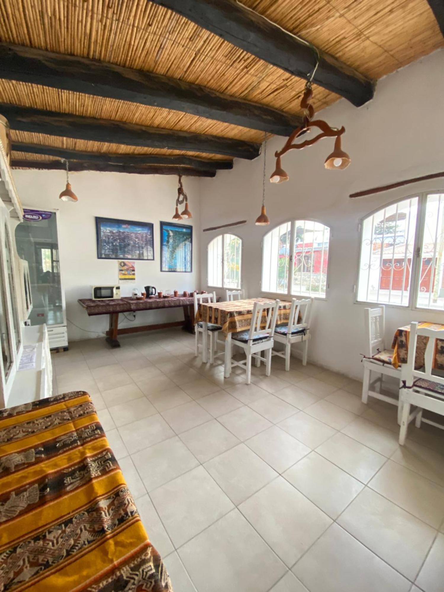 Hostal Tierra Andina Cafayate Exterior foto