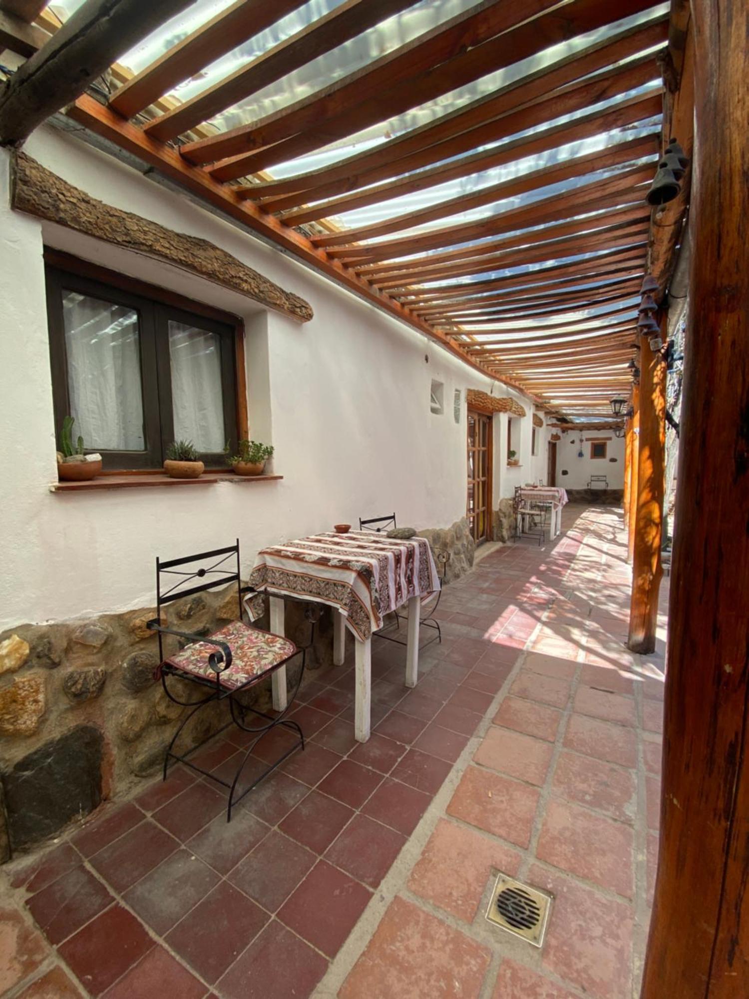 Hostal Tierra Andina Cafayate Exterior foto